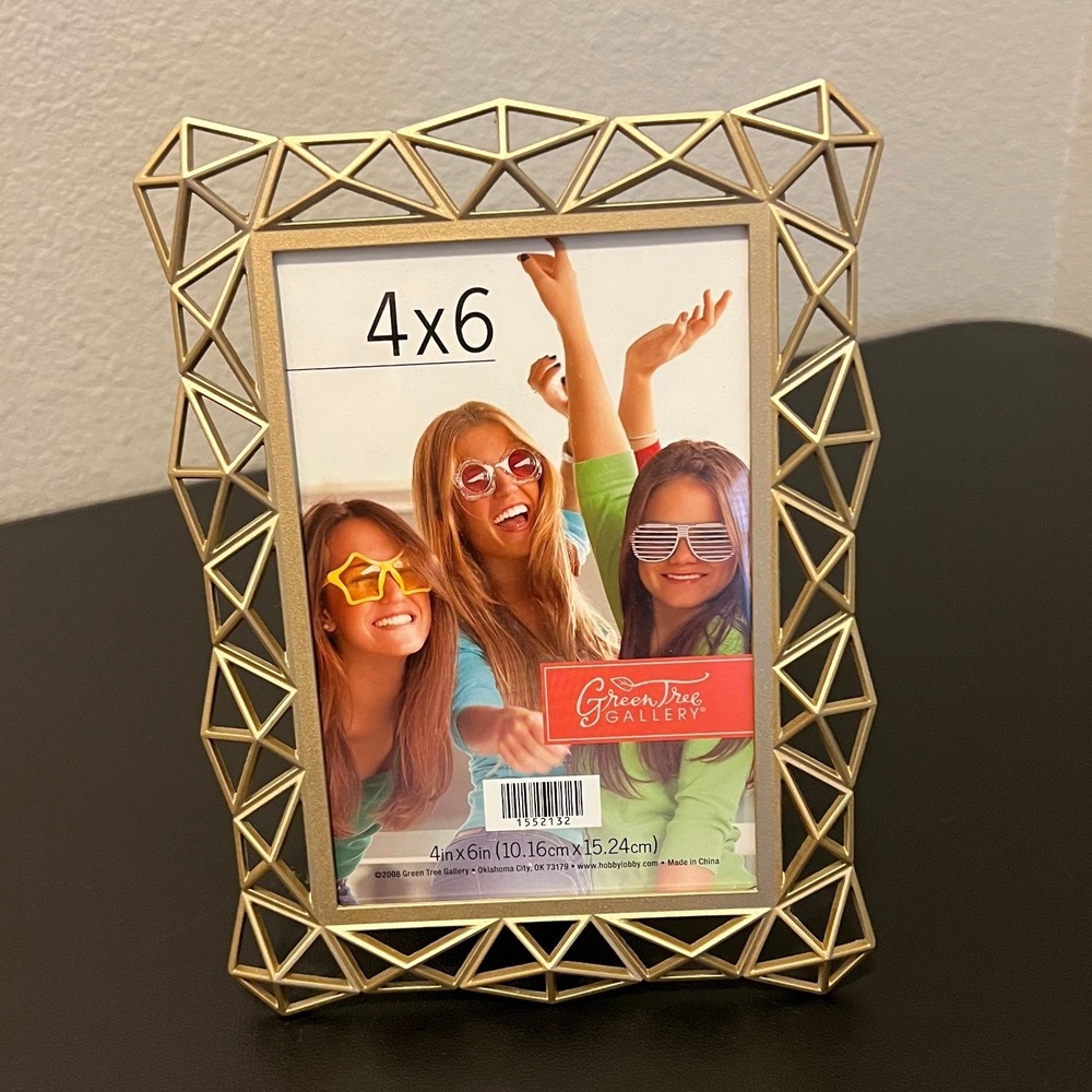 Green Tree Gallery Photo Frame 4x6 Gold Geometric Lattice 1552132